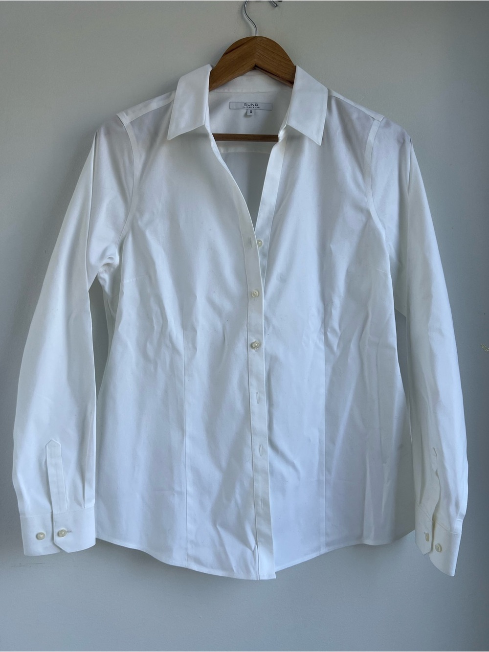 ALFRED SUNG Women's White Button-Down Shirt